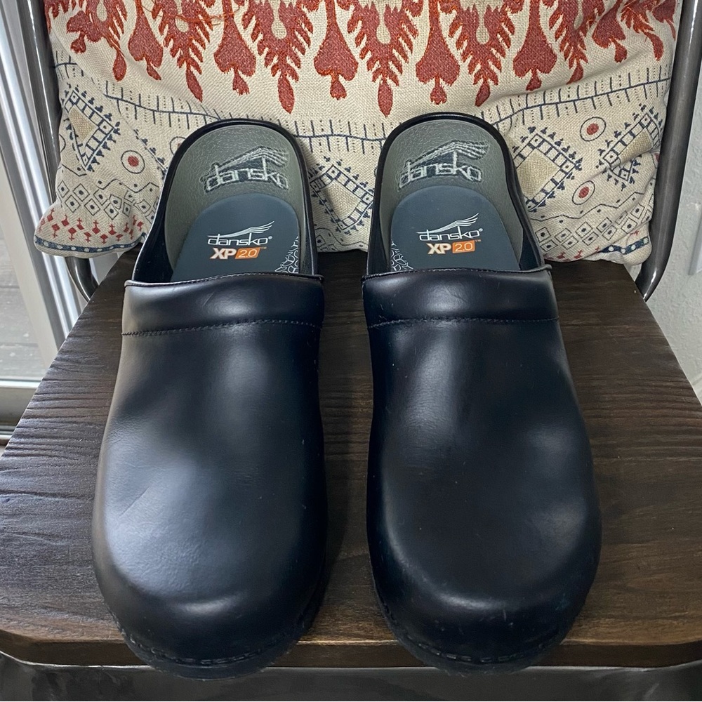 Dansko XP 2.0 Unisex Black Clogs Size 43